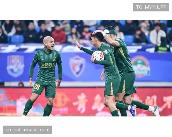 从三连败到赛季首胜:青岛海牛战术调整与球员心态变化全过程记录 从三连败到赛季首胜:青岛海牛战术调整与球员心态变化全过程记录