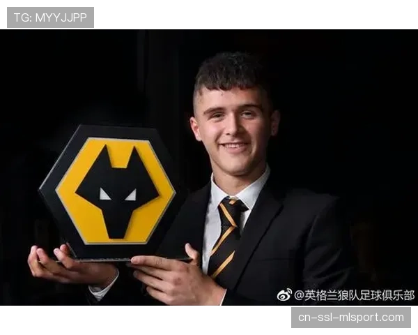 朗斯后卫马朗-萨尔吸引新月及英格兰多队关注